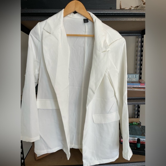 White SHEIN blazer, medium - Picture 2 of 2